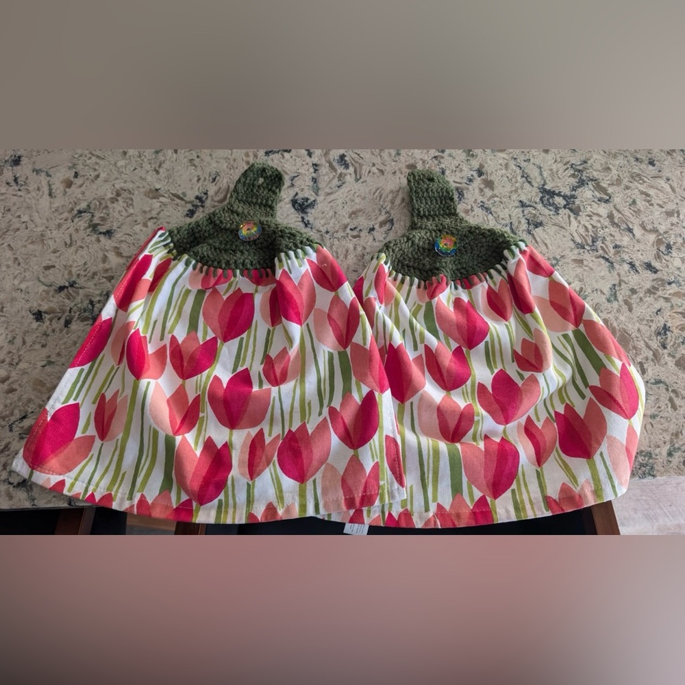 Set of two kitchen towels